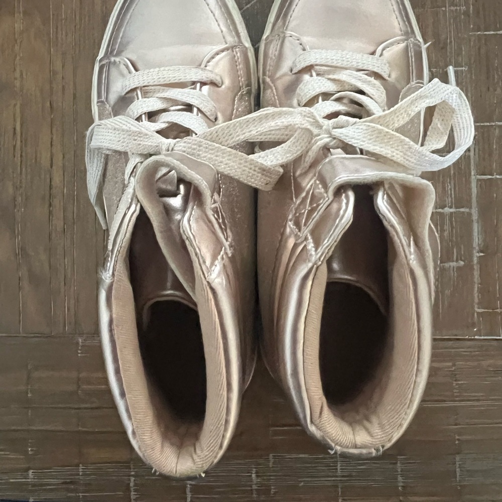 The Children's Place Gold Kids Sneakers - Picture 6 of 6